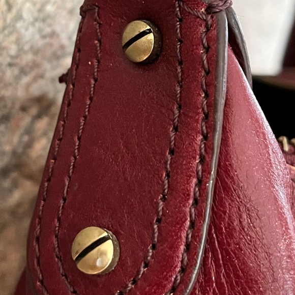 Beautiful deep red leather purse with lots of pockets - Picture 16 of 16